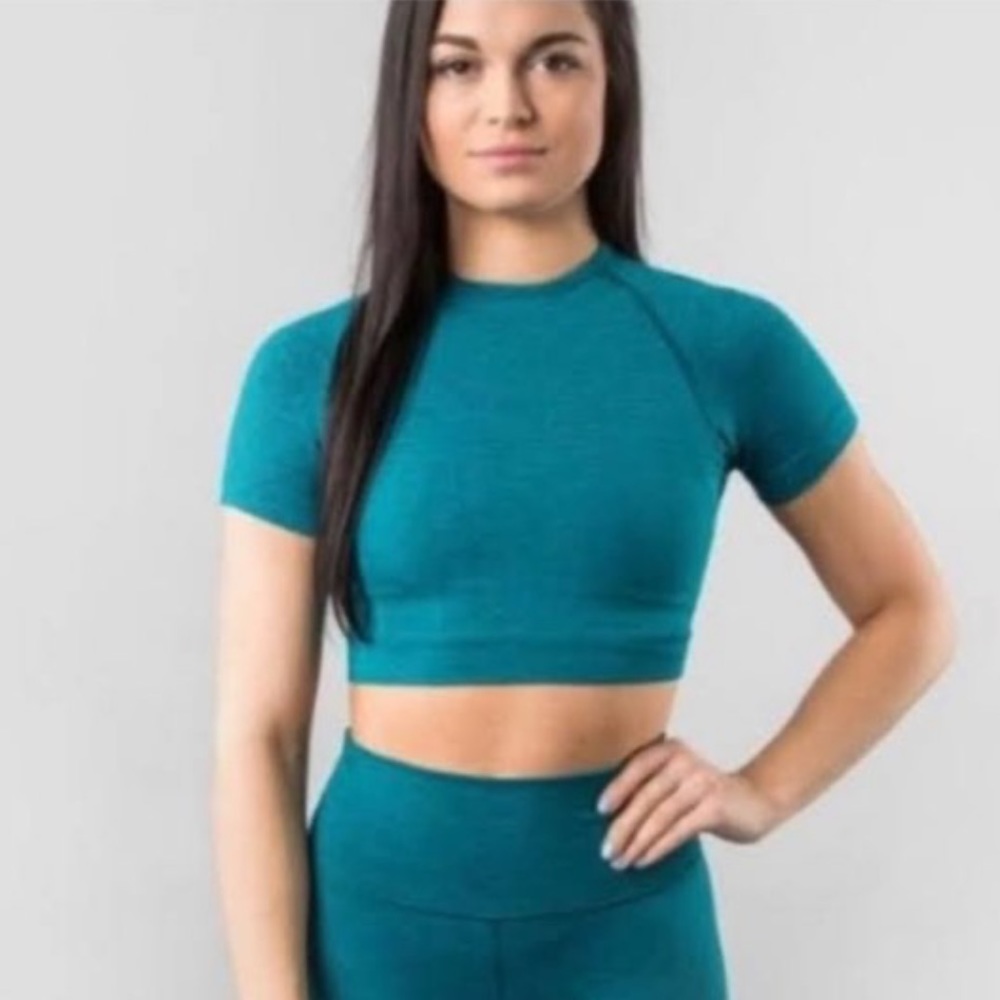 Alphalete Revival Crop Top in Teal